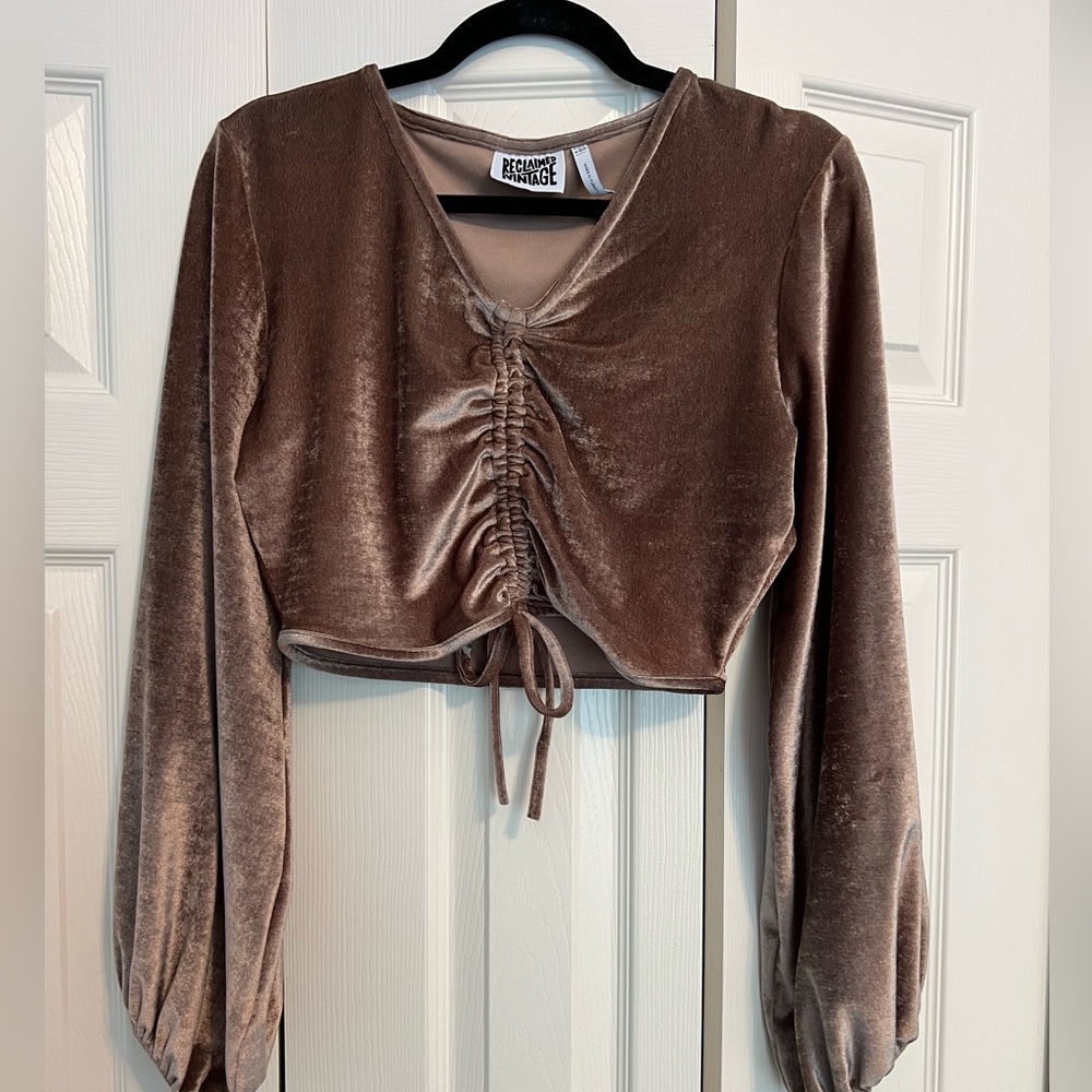 Reclaimed Vintage Womens Velvet cinched crop top